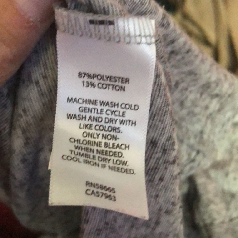 Athleta woman’s grey tank top - Picture 8 of 9